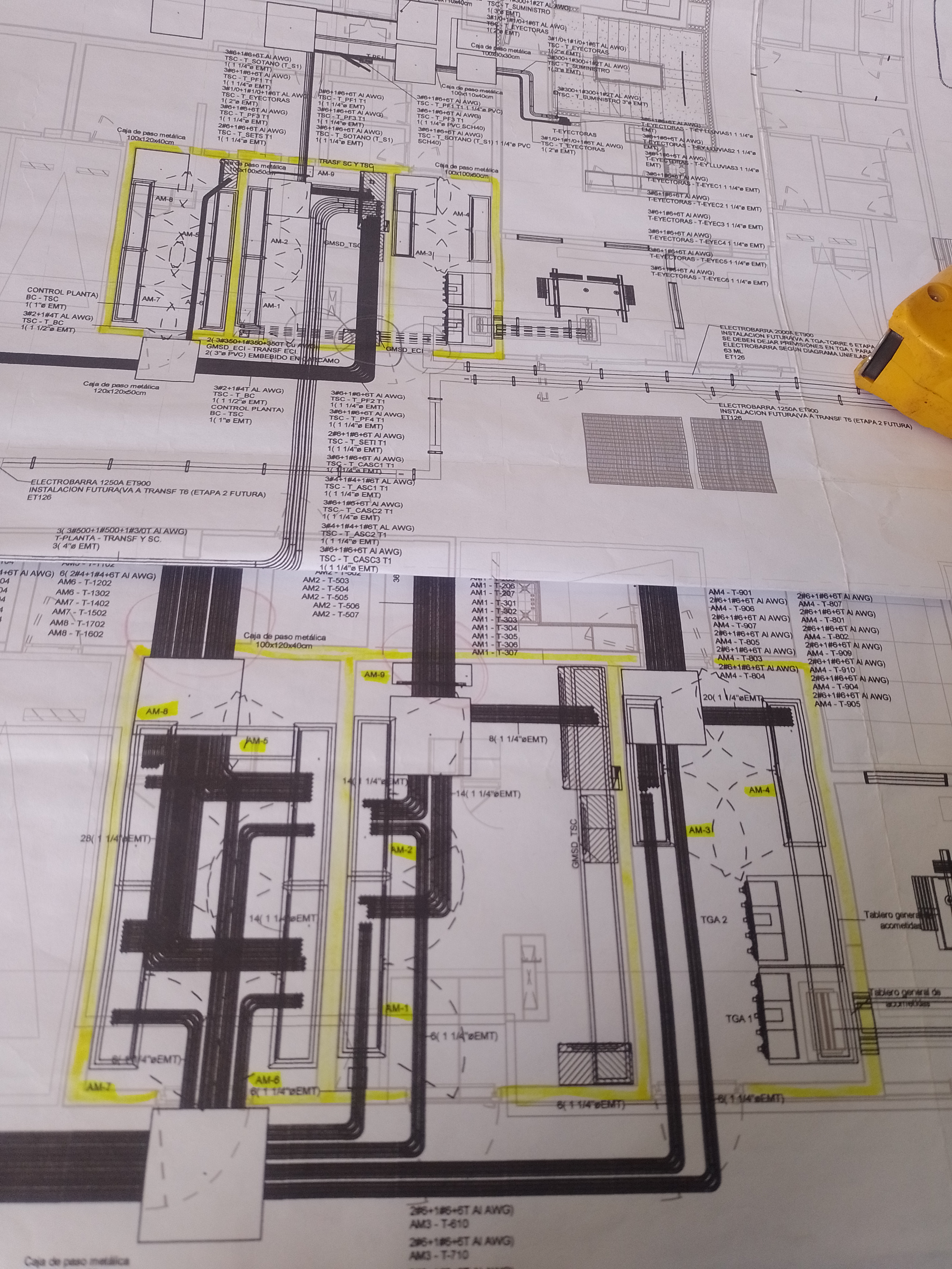 Instalación profesional de placa y tubos eléctricos certificada RETIE